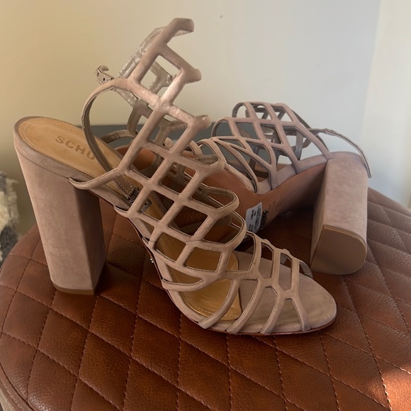 Tan (Neutral) Nubuck Schutz Block Heel sz 9.5 - Picture 1 of 1